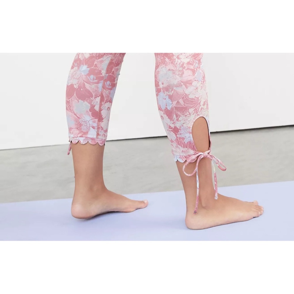 Anthropologie Daily Practice Pink Floral Allie Leggings NWT SZ XS and S - Picture 7 of 11